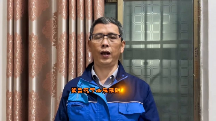 2024年新人做抖音的正确方式是什么首先拍短视频+做直播